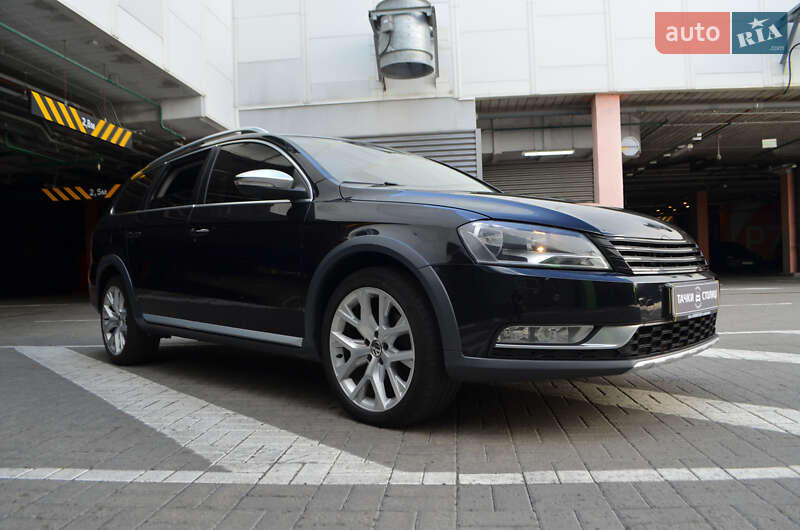 Универсал Volkswagen Passat Alltrack 2012 в Киеве