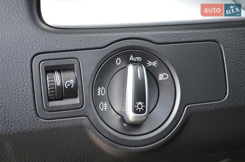 Универсал Volkswagen Passat Alltrack 2012 в Киеве