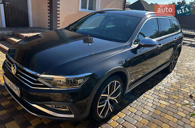 Універсал Volkswagen Passat Alltrack 2020 в Миргороді