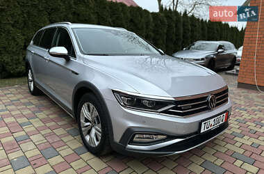 Универсал Volkswagen Passat Alltrack 2020 в Луцке