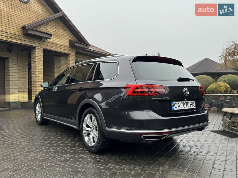 Универсал Volkswagen Passat Alltrack 2019 в Киеве