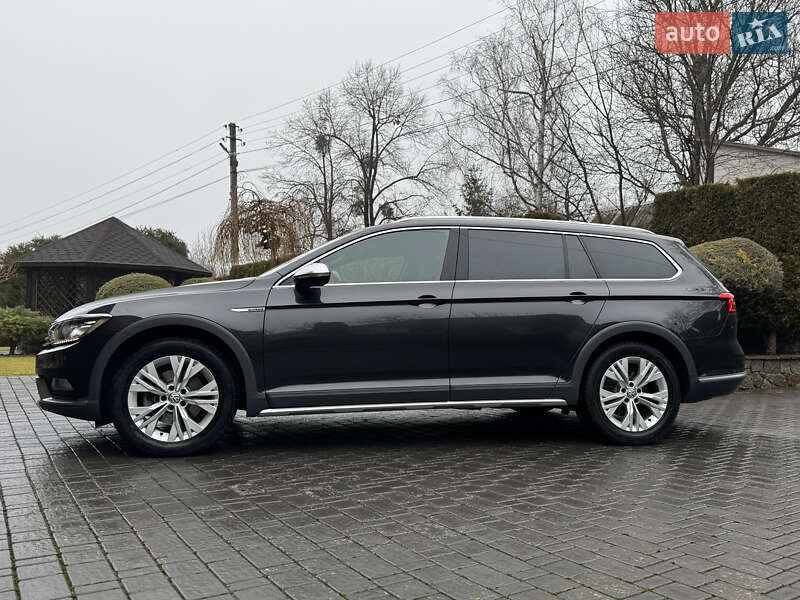 Универсал Volkswagen Passat Alltrack 2019 в Киеве