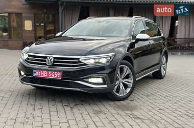 Универсал Volkswagen Passat Alltrack 2020 в Ровно