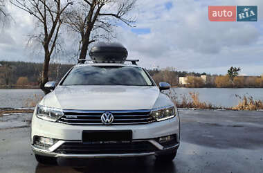 Універсал Volkswagen Passat Alltrack 2017 в Києві