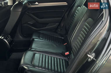 Универсал Volkswagen Passat Alltrack 2017 в 