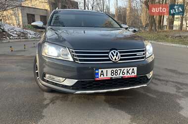 Универсал Volkswagen Passat Alltrack 2014 в Киеве