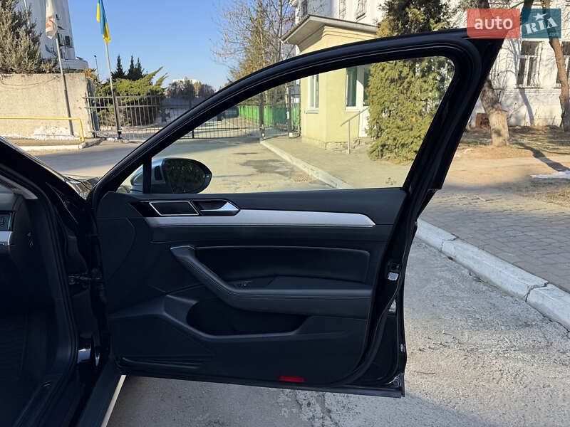 Универсал Volkswagen Passat Alltrack 2018 в Львове фото 24 Универсал Volkswagen Passat Alltrack 2018 в Львове