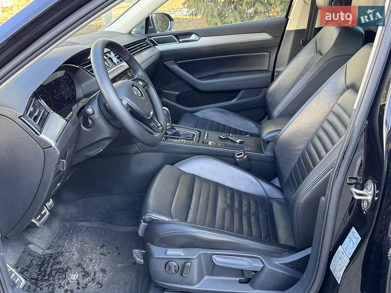 Универсал Volkswagen Passat Alltrack 2018 в Львове фото 38 Универсал Volkswagen Passat Alltrack 2018 в Львове