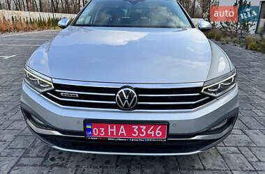 Универсал Volkswagen Passat Alltrack 2020 в Киеве