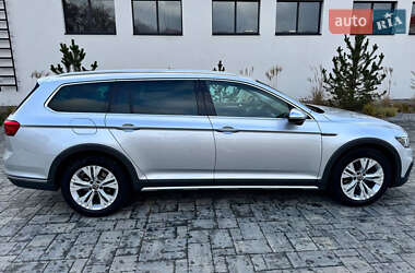 Универсал Volkswagen Passat Alltrack 2020 в Киеве