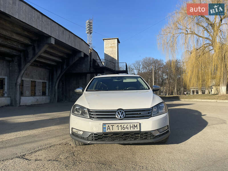 Універсал Volkswagen Passat Alltrack 2013 в Івано-Франківську