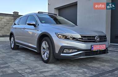 Универсал Volkswagen Passat Alltrack 2019 в 
