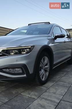 Универсал Volkswagen Passat Alltrack 2019 в 