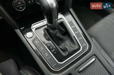 Универсал Volkswagen Passat Alltrack 2015 в 