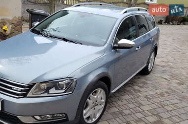 Универсал Volkswagen Passat Alltrack 2013 в 