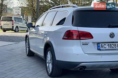 Універсал Volkswagen Passat Alltrack 2014 в 