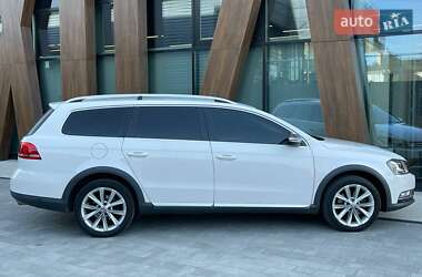 Універсал Volkswagen Passat Alltrack 2014 в 