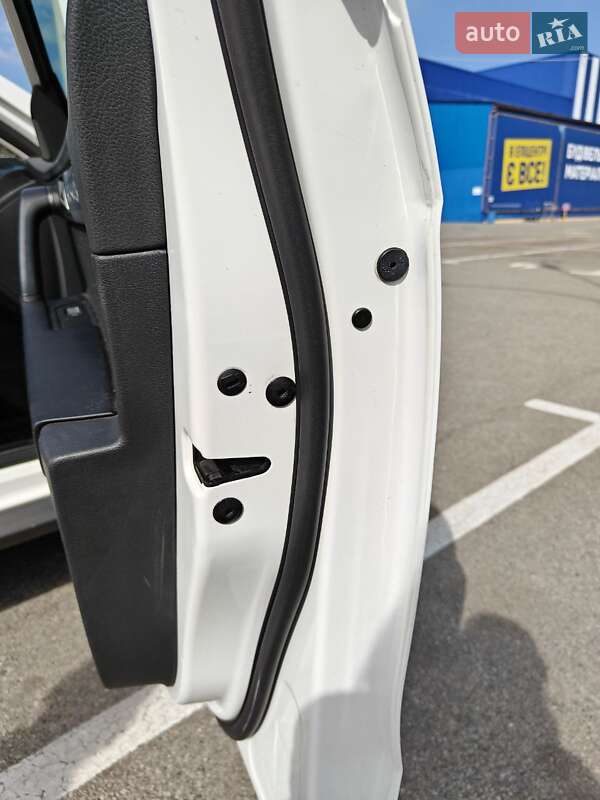 Универсал Volkswagen Passat Alltrack 2013 в Киеве