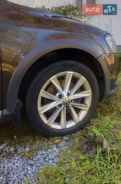 Универсал Volkswagen Passat Alltrack 2012 в 