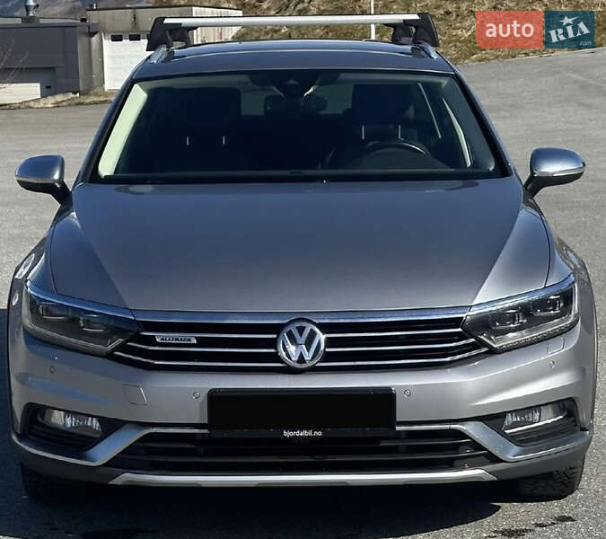 Универсал Volkswagen Passat Alltrack 2018 в 