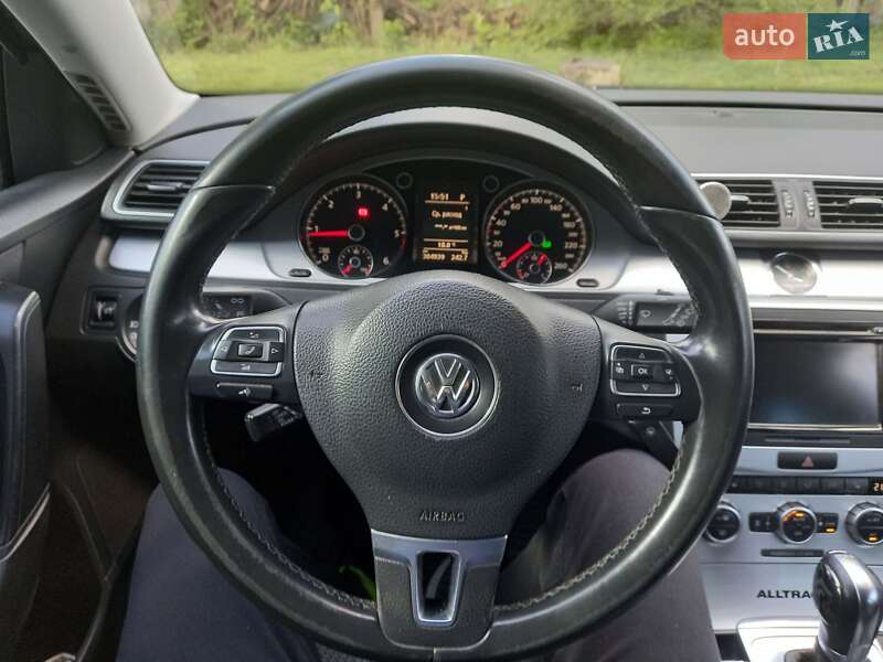 Универсал Volkswagen Passat Alltrack 2012 в Днепре