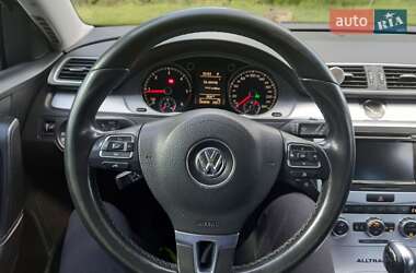 Універсал Volkswagen Passat Alltrack 2012 в 