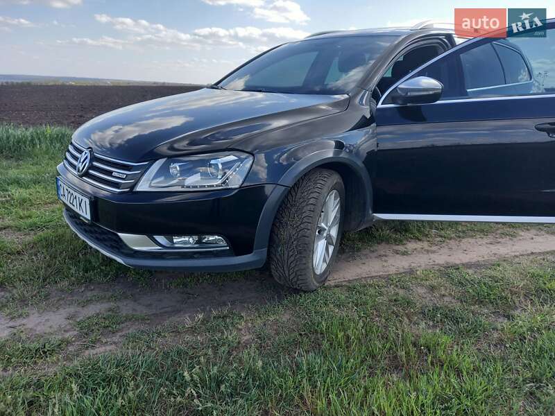 Универсал Volkswagen Passat Alltrack 2012 в Днепре