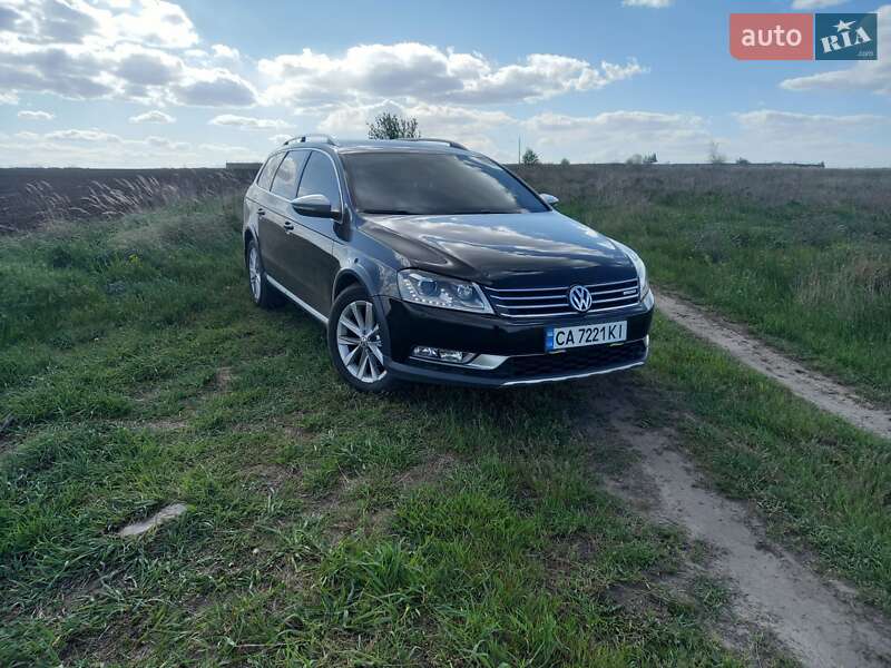 Универсал Volkswagen Passat Alltrack 2012 в Днепре