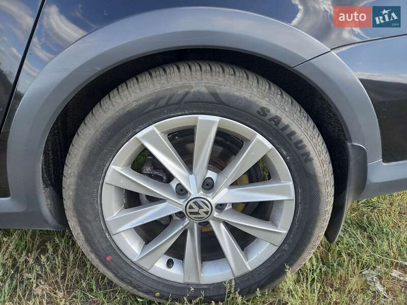 Универсал Volkswagen Passat Alltrack 2012 в Днепре
