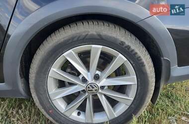 Універсал Volkswagen Passat Alltrack 2012 в 