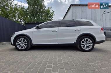 Універсал Volkswagen Passat Alltrack 2014 в 