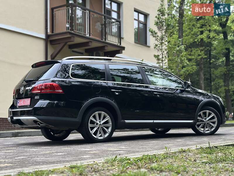 Універсал Volkswagen Passat Alltrack 2013 в Дрогобичі