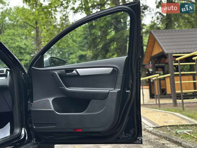 Універсал Volkswagen Passat Alltrack 2013 в Дрогобичі