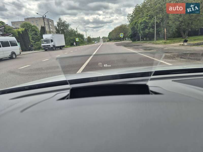 Универсал Volkswagen Passat Alltrack 2019 в Нововолынске