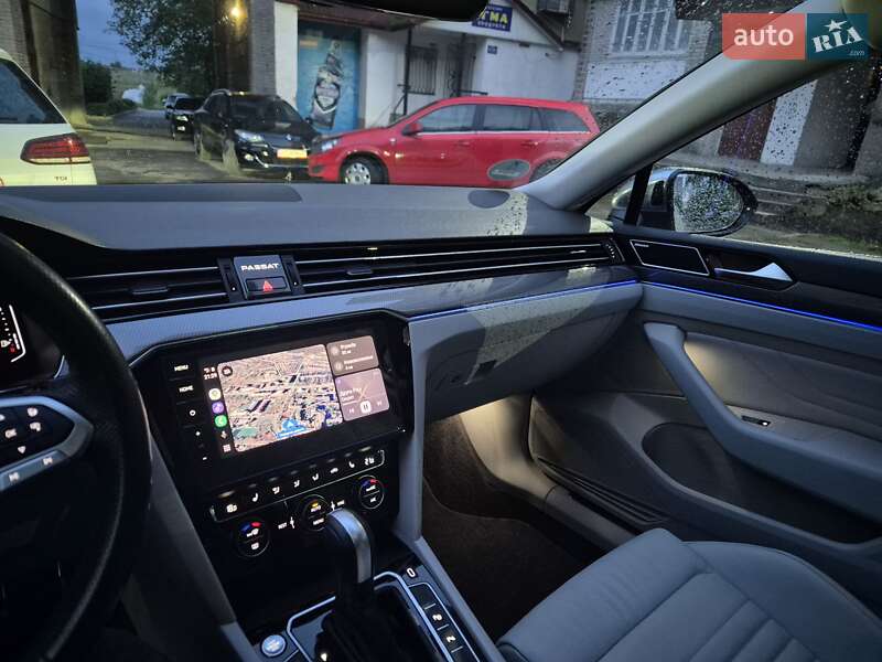 Универсал Volkswagen Passat Alltrack 2019 в Нововолынске
