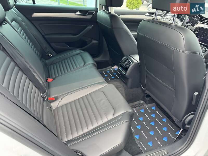 Універсал Volkswagen Passat Alltrack 2019 в Рівному