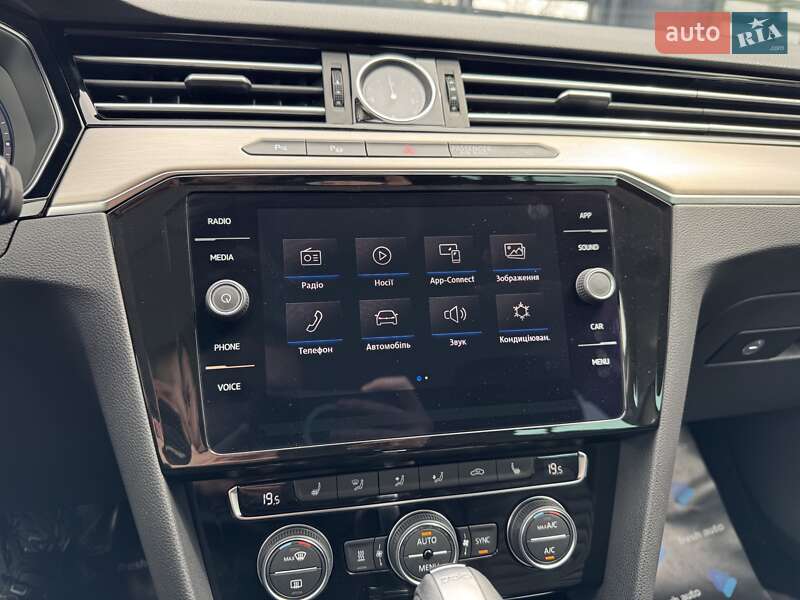 Універсал Volkswagen Passat Alltrack 2019 в Рівному
