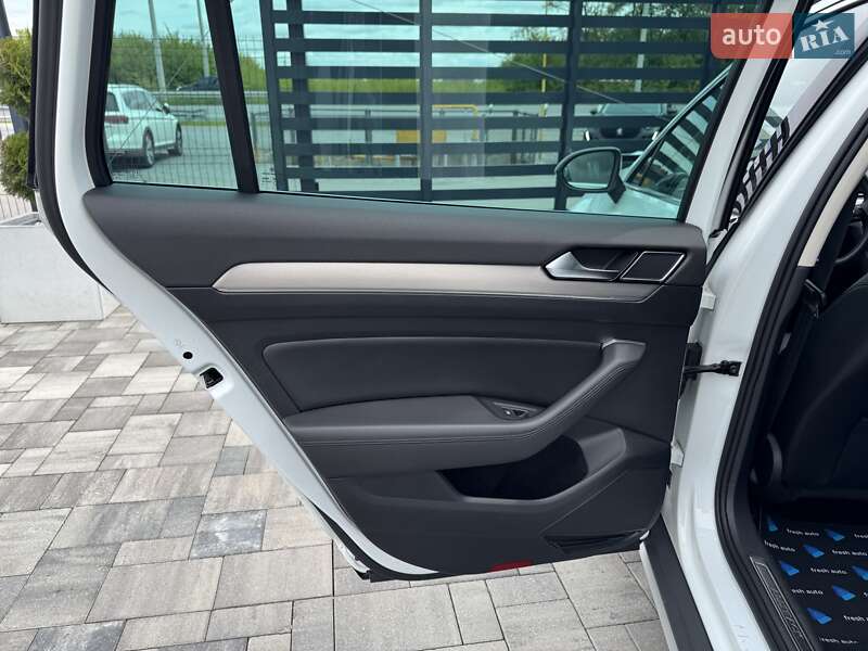 Універсал Volkswagen Passat Alltrack 2019 в Рівному