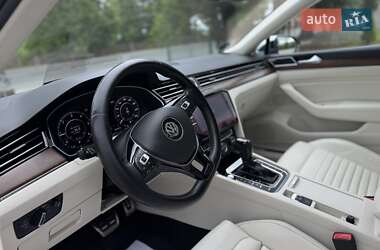 Универсал Volkswagen Passat Alltrack 2018 в 