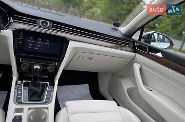 Универсал Volkswagen Passat Alltrack 2018 в 