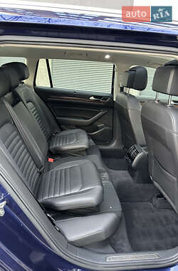 Універсал Volkswagen Passat Alltrack 2018 в 