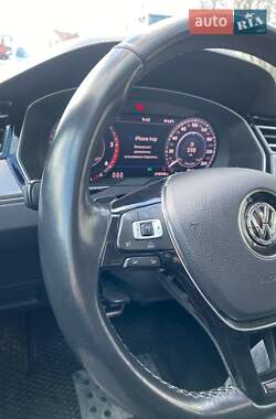 Универсал Volkswagen Passat Alltrack 2017 в 