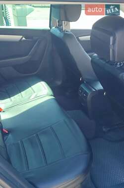 Універсал Volkswagen Passat Alltrack 2013 в  фото 14 Універсал Volkswagen Passat Alltrack 2013 в