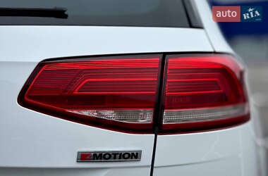 Универсал Volkswagen Passat Alltrack 2017 в 