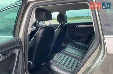 Універсал Volkswagen Passat Alltrack 2012 в 