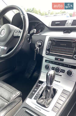 Універсал Volkswagen Passat Alltrack 2012 в 