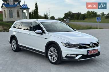 Універсал Volkswagen Passat Alltrack 2015 в Чернівцях