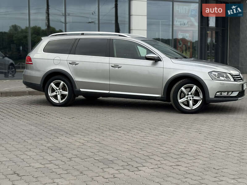 Універсал Volkswagen Passat Alltrack 2013 в Хмельницькому