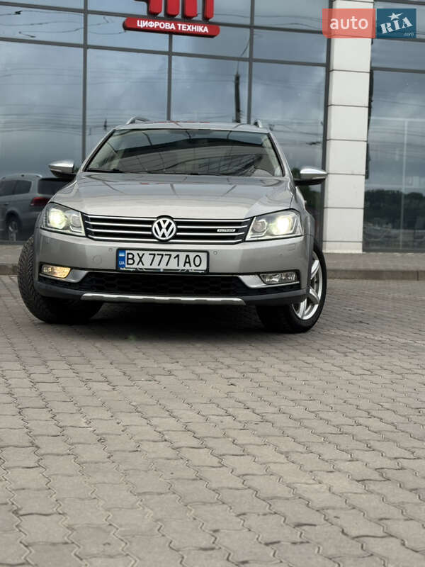 Універсал Volkswagen Passat Alltrack 2013 в Хмельницькому