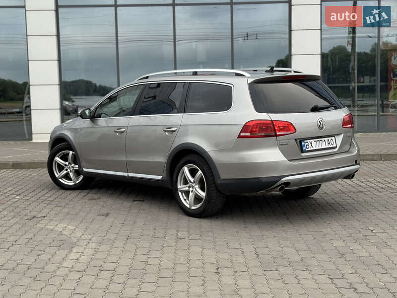 Універсал Volkswagen Passat Alltrack 2013 в Хмельницькому